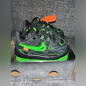 Nike The Off-White x Air Rubber Dunk 'Green Strike' Toddler 5C